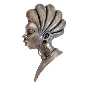 ART Arthur Pepper Silver Tone African Princess, Lady Dimensional Brooch Pin K548